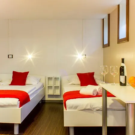 Marina Hostel