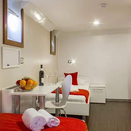 Hostel Marina *