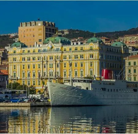 Marina Hostel
